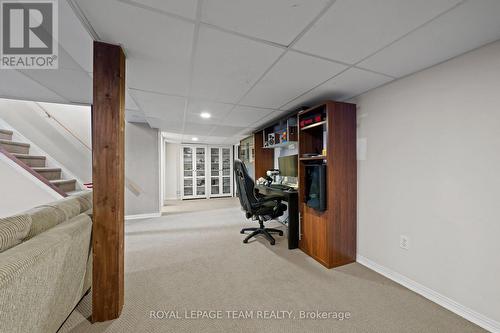 27 Ballantrae Way, Ottawa, ON 
