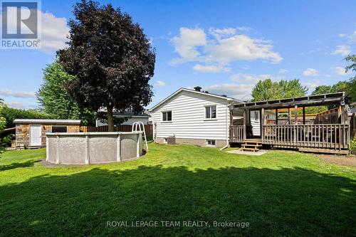 27 Ballantrae Way, Ottawa, ON 