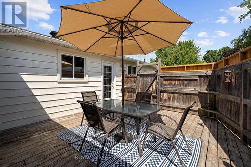 27 Ballantrae Way, Ottawa, ON 