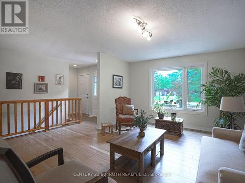 26 Bedford Road, Georgina, ON 