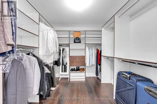 22 Giant Cedars Court, King, ON 
