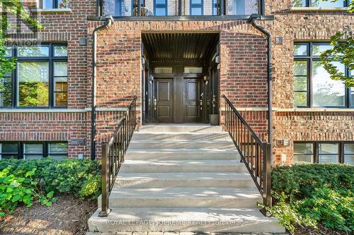 43 - 8167 Kipling Avenue, Vaughan, ON 