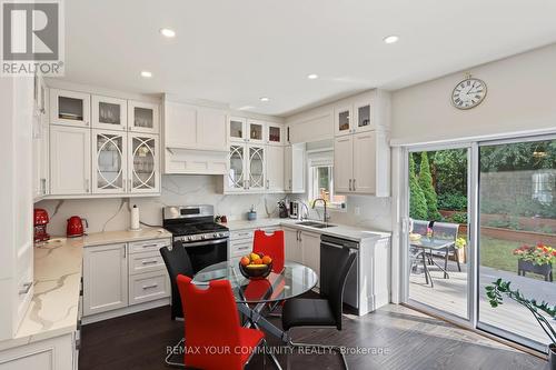 21 English Oak Drive, Richmond Hill, ON 