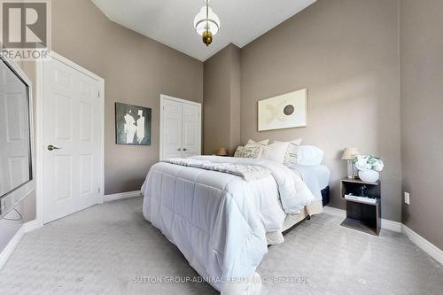 2002 John Street, Markham, ON 