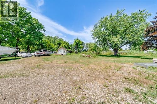 737-739 County Rd 2, Lakeshore, ON 