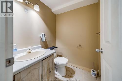 737-739 County Rd 2, Lakeshore, ON 