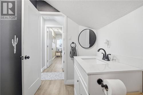 21 Bulmer Avenue, Sudbury, ON 