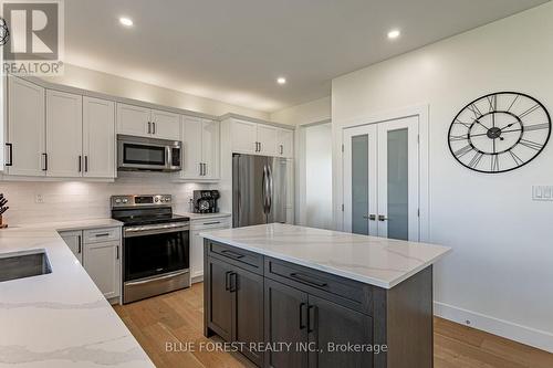 106 Spencer Avenue, Lucan Biddulph (Lucan), ON 