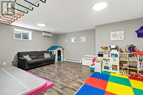 16 Hyde Park Drive, St. John'S, NL 