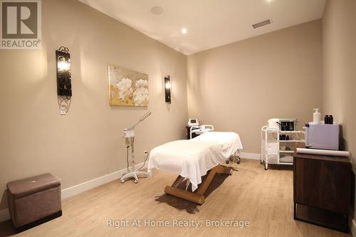 4169 King Street E, Kitchener, ON 