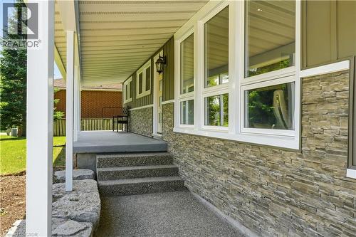 99 BYRON Avenue , Stoney Creek, Ontario L8J 2T2 3