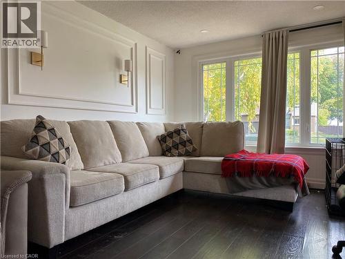 24 Queenslea Drive, Hamilton, ON 