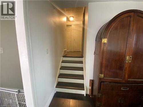 24 Queenslea Drive, Hamilton, ON 
