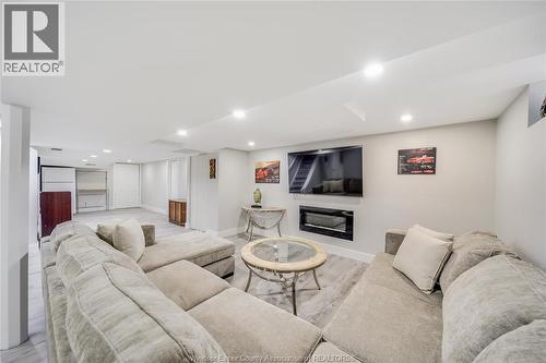 2777 Rockwell Boulevard, Windsor, ON 