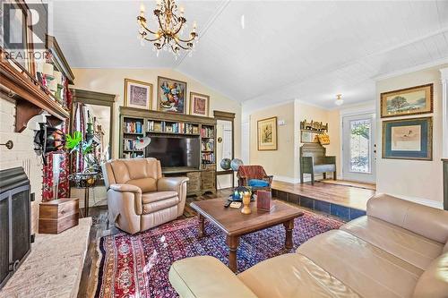443 St Lawrence Court, Sarnia, ON 