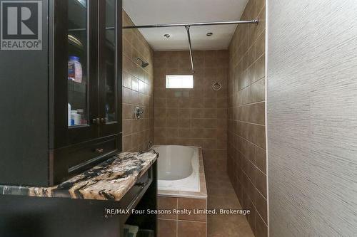 96 Lorne Street, Meaford, ON 