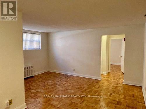 B2 - 11 ANGLESEY BOULEVARD , Toronto, Ontario M9A 3B2 3