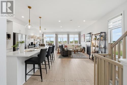 Oak hardwood and TONS of natural light - 715 Maverick Crescent, Ottawa, ON 