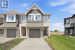 715 MAVERICK CRESCENT  Ottawa, ON K2S 2X1