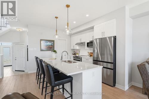 Stainless steel matching, energy star appliances - 715 Maverick Crescent, Ottawa, ON 