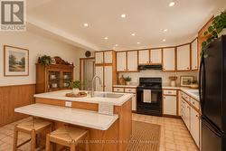 Kitchen - virtually staged - 