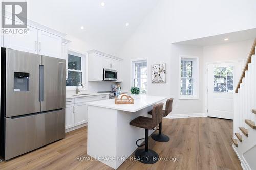 Centre island and quartz counter tops. - 3 Peel Street, St. Catharines (Port Dalhousie), ON 