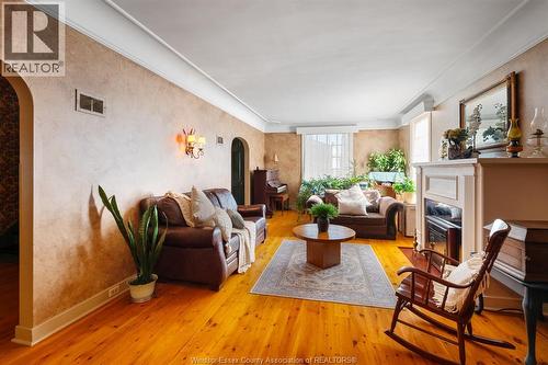 99 Talbot Street West, Leamington, ON 