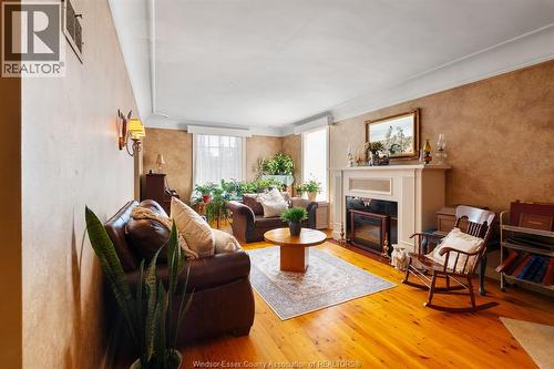 99 Talbot Street West, Leamington, ON 