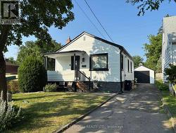 MAIN LEVEL - 21 ACORN AVENUE Toronto, ON M9B 3P7