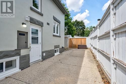 24 Stahl Avenue, Kitchener, ON 