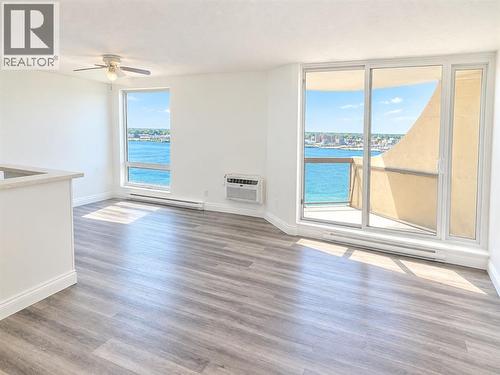 155 FRONT STREET North Unit# 1307 , Sarnia, Ontario N7T 7V5 5