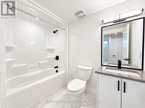 LOWER - 1218 HONEYWOOD DRIVE , London South (South U), Ontario N6M 0L9 4