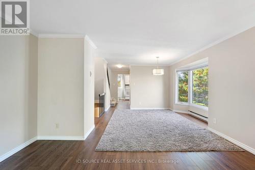 6754B Jeanne-D'Arc Boulevard N, Ottawa, ON 