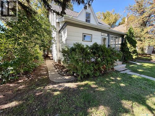 1014 6Th Avenue Nw, Moose Jaw, SK 