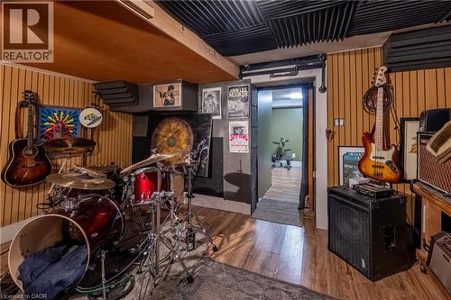 283 Plains Road W, Burlington, ON 
