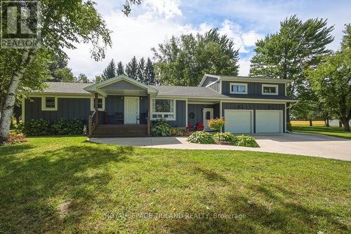 Welcome Home! - 15198 St Ignatius Line, Chatham-Kent (Bothwell), ON 
