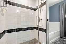 Main Floor: 4-Piece Bathroom - 