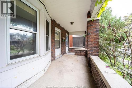 984 WINDERMERE ROAD , Windsor, Ontario N8Y 3E4 4