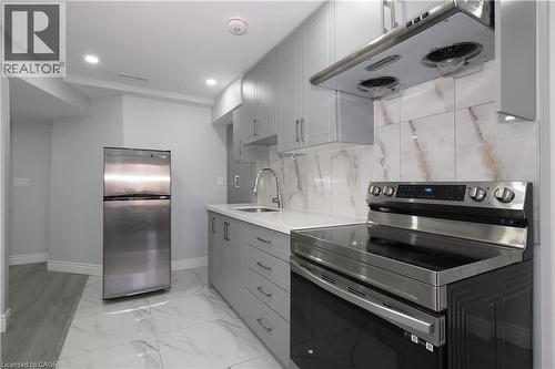 38 BRANDY Crescent Unit# Lower , Kitchener, Ontario N2B 3W7 3
