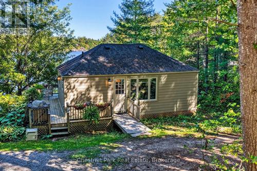 Wrap-Around Porch & Parking Right at Your Door - 1048 Nora Lane, Gravenhurst (Ryde), ON 