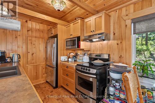 Dining Room View to Kitchen - Appliances Included - 1048 Nora Lane, Gravenhurst (Ryde), ON 