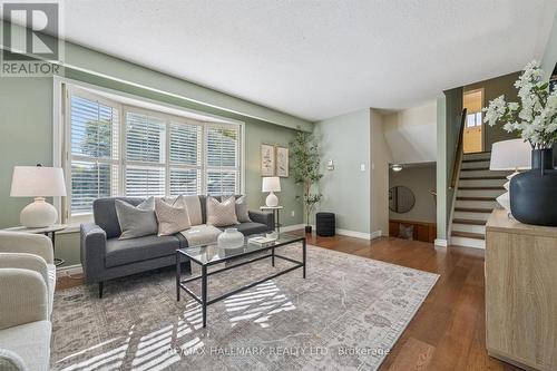 2209 Buttonbush Crescent, Mississauga, ON 