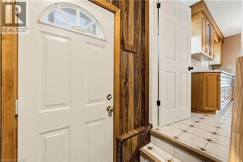 Side / separate entrance ideal for a duplex set up - 450 Brigadoon Drive, Hamilton, ON 