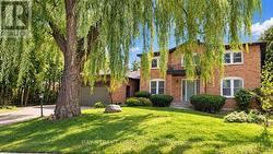 201 - 5 ELMIRA COURT Toronto, ON M2K 2T1