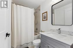 2nd bathroom - 4 peice - 