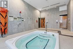 Condo Whirlpool - 