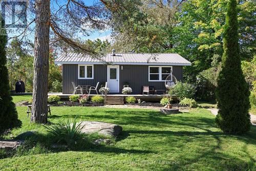 196 PARADISE AVENUE  Tay, ON L0K 1R0
