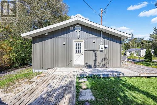 196 Paradise Avenue, Tay, ON 