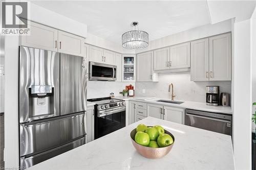 69 Sumner Crescent, Grimsby, ON 