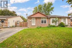 23 PALOMINO Drive Brantford, ON N3P 1J6